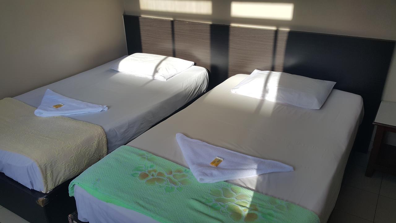 Mandarin Hotel Kuching Zimmer foto